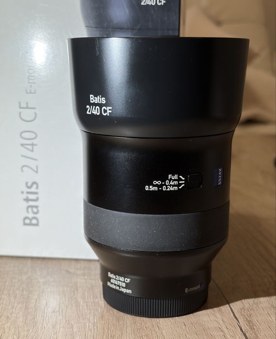 Carl Zeiss Batis 40mm f2.0 Igła