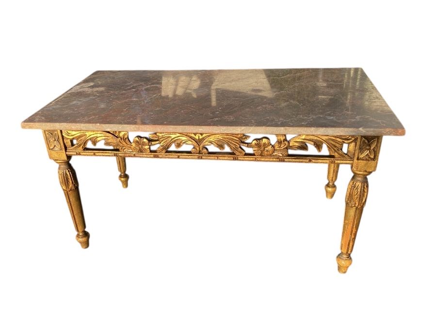 Mesa em Talha Dourada com Tampo de Mármore