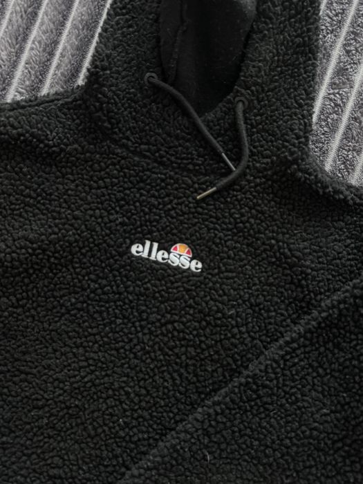 Чорне худі elisse