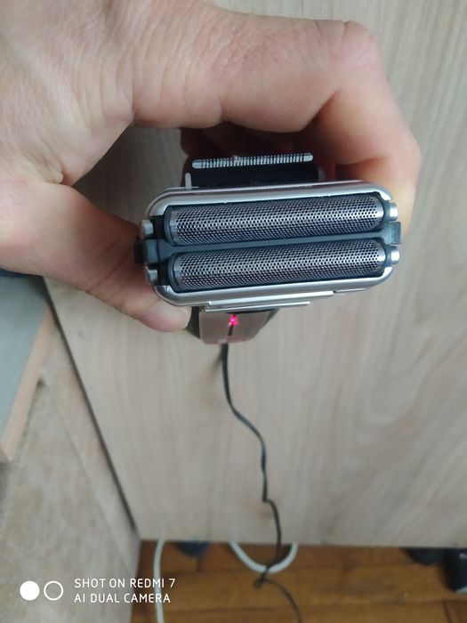 Акумуляторна електро бритва