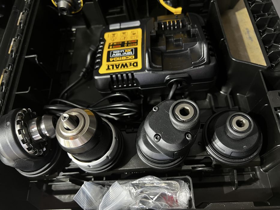Дриль/шуруповерт DeWalt DCD803P2T Новий!