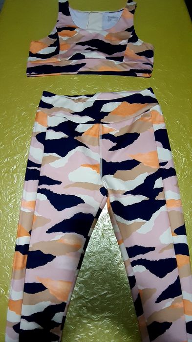 Conjunto de desporto  S