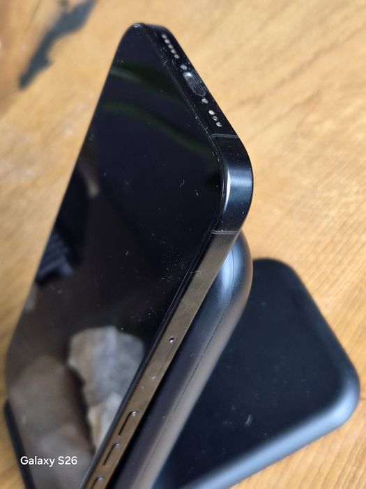 iPhone 16 PRO 91% baterii