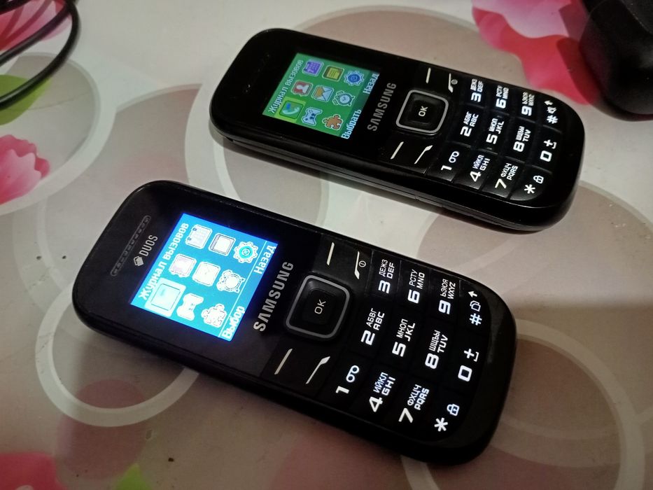 Продам кнопочный телефон от Samsung GT-E1202 Duos.