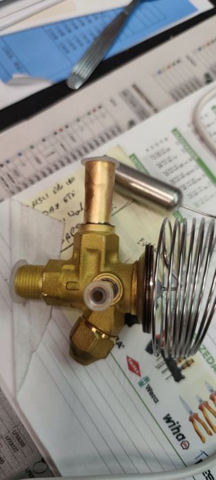 Zawór termostatyczny rozprężny Danfoss TES 2 R-404 lutowany