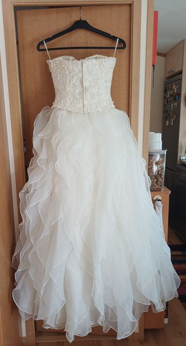 Vestido Noiva Pronovias coleção YOU – OFERTA Acessórios – 400 €