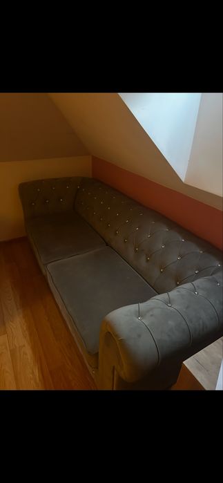 Kanapa chesterfield pikowana