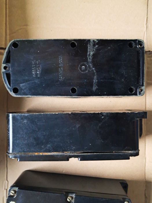 Пост кнопочний (кнопка) ПКЕ 222-3У2 , ПКЕ 212-2У3 , GGH (мет. корпус)