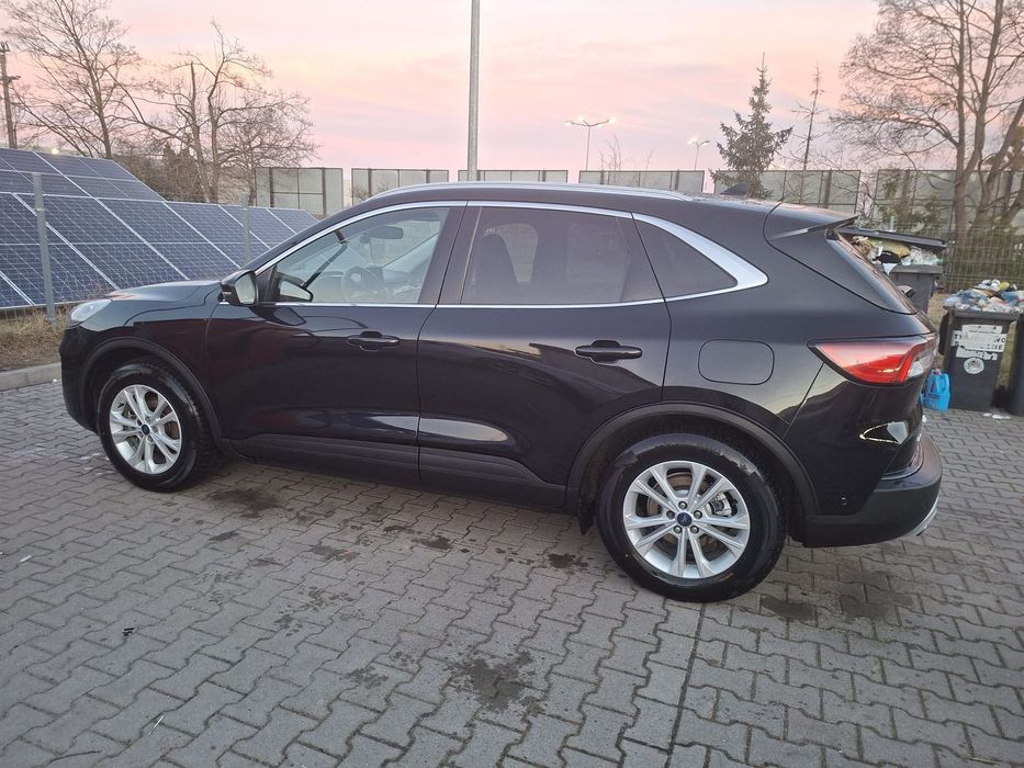 Ford Kuga Ford Kuga s.2.0D 190 KM, 65 tys przebiegu, automat, hak, 4x4