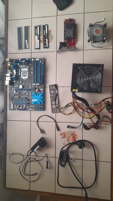 Vendo peças para torres a funcionar bem sem problemas nenhum