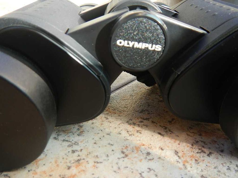Binóculos Olympus 7-15x35