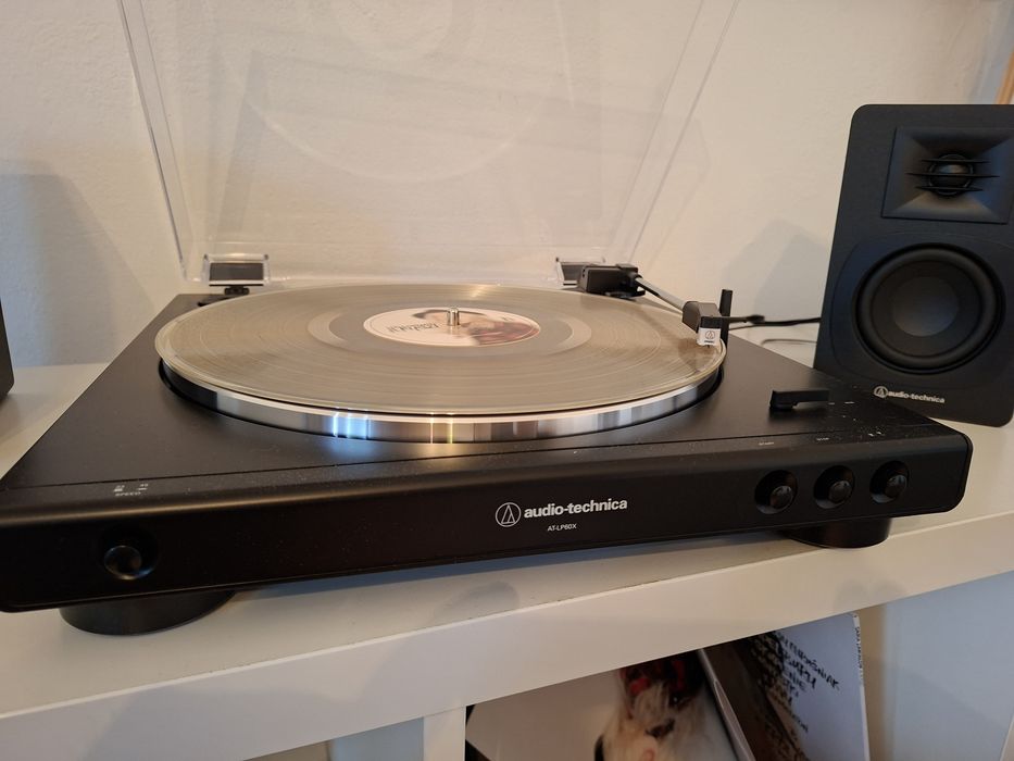 Gramofon  AT-LP60X