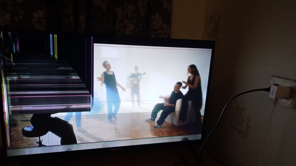 Телевізор Hisense