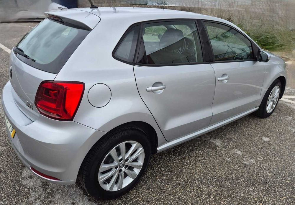 VW Polo 1.4 TDI BlueMotion 75cv | 2014 | Lisboa | 8.500€