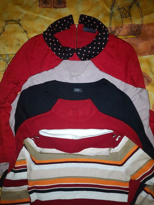 Фірмові светри гольфи нові невеликого розміру