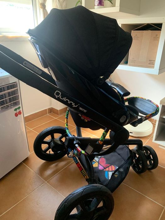 Carrinho bebê Quinny Britto