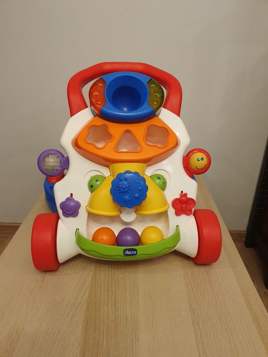 Pchacz grający Chicco