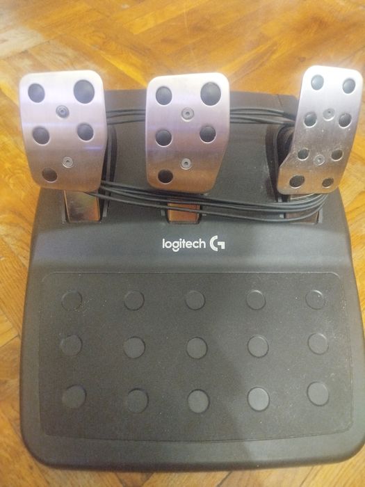 Ігровий руль логітеч g29