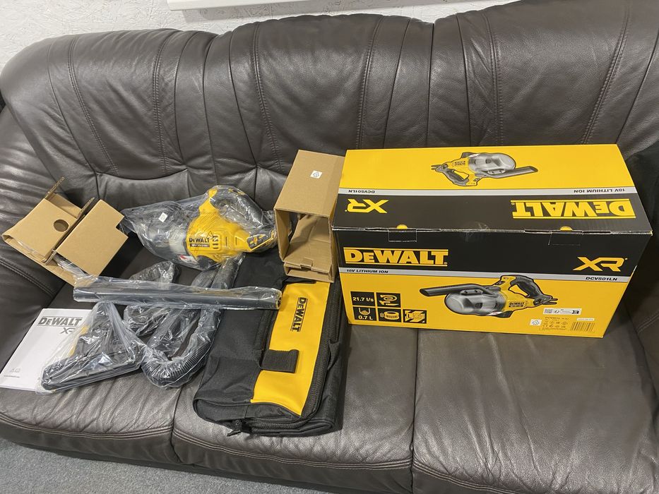 Пилосос акумуляторний DeWALT DCV501LN девальт нові