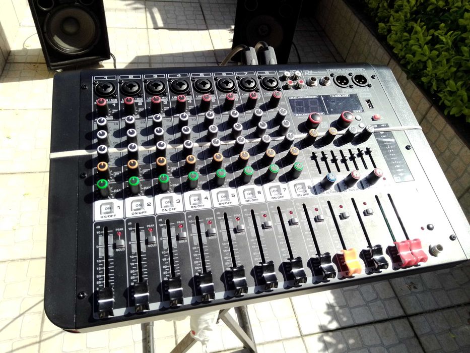 Material de som para festas 2 colunas + mesa amplificada