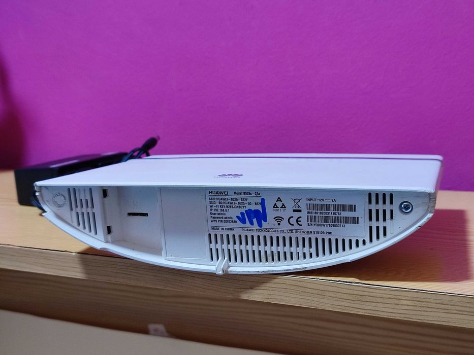 Huawei B525 4G 300mbps Router + Antenas