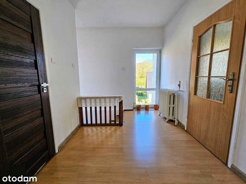Na sprzedaż wolnostojący dom Jedlina Zdrój