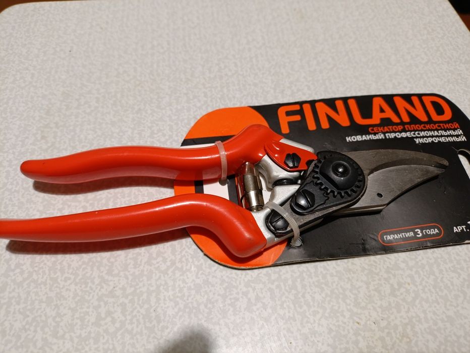 Секатор плоскостной Finland 1718