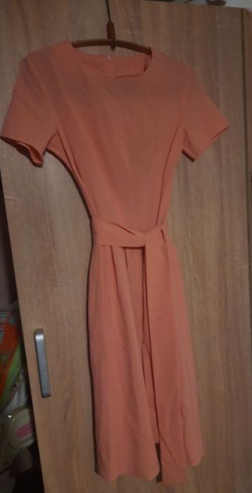 Ніжна сукня плаття персикового кольору