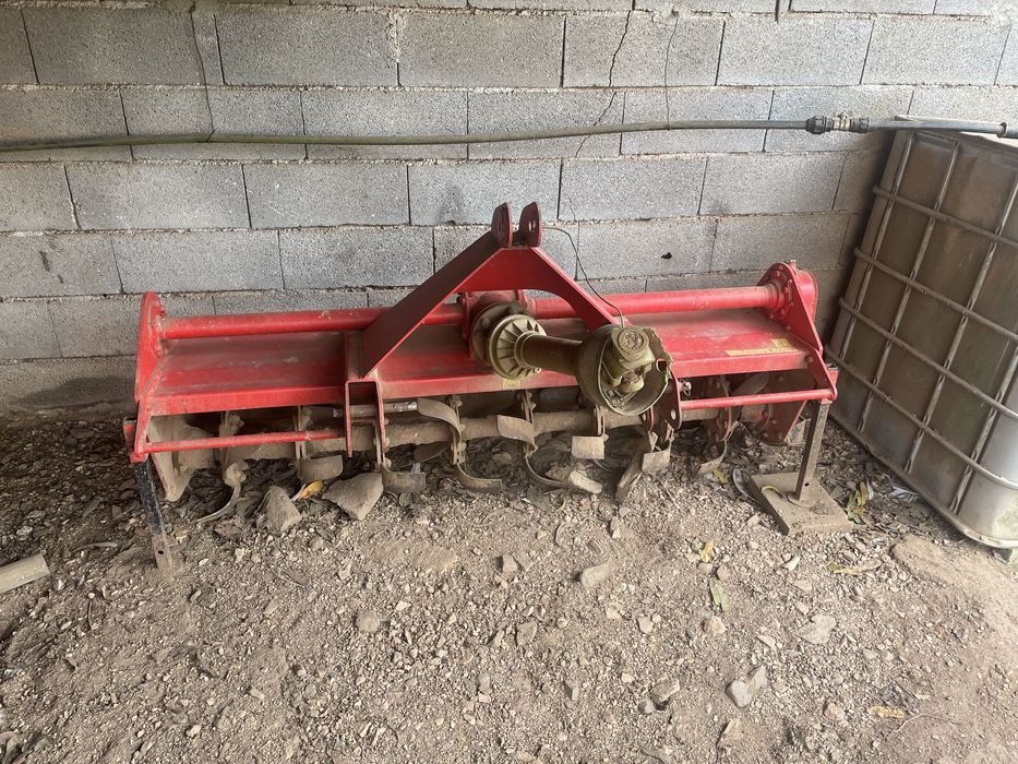 Trator David Brown 885 + charruas + frese + gamela