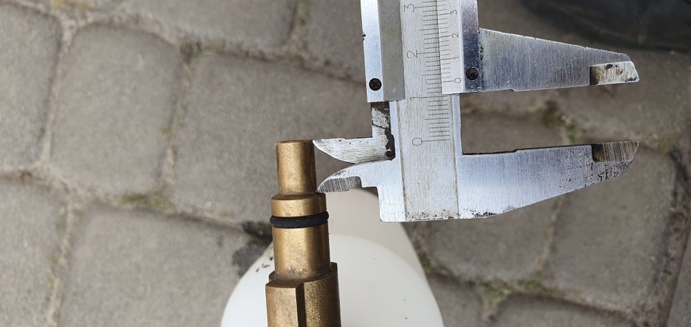 Піний бачок на мінімийки