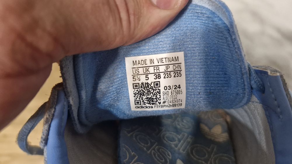 Кросівки Adidas Spezial.Розмір 38