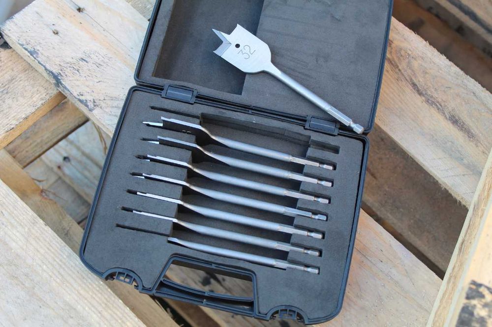 Набір пір'яних свердл по дереву  Milwaukee 8 шт