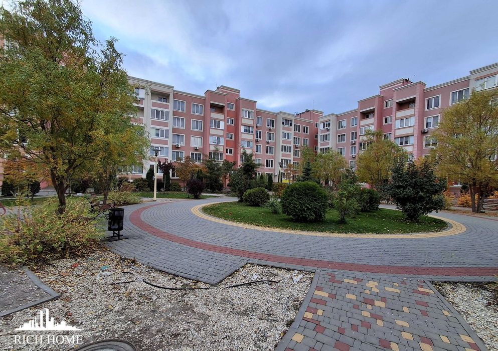 ЖК Петрівський квартал. Ідеальна квартира з дизайнерським ремонтом!