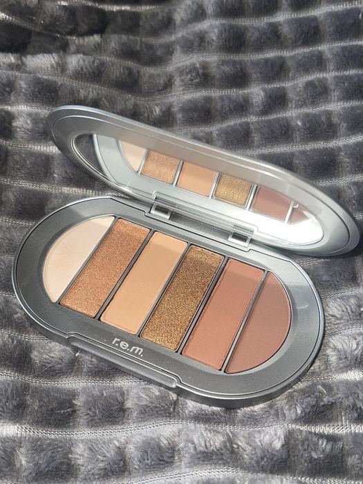 paleta cieni do oczu REM beauty