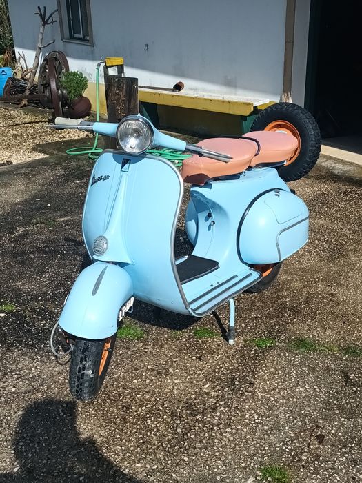 Vespa raríssima VBB 2 M + Vespa VBB azul
