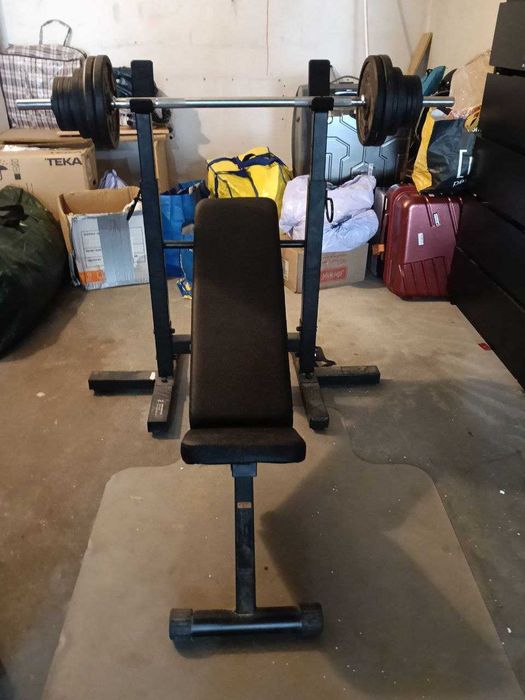 Banco de musculação pequeno + barra e pesos