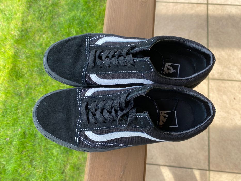 Czarne buty vans