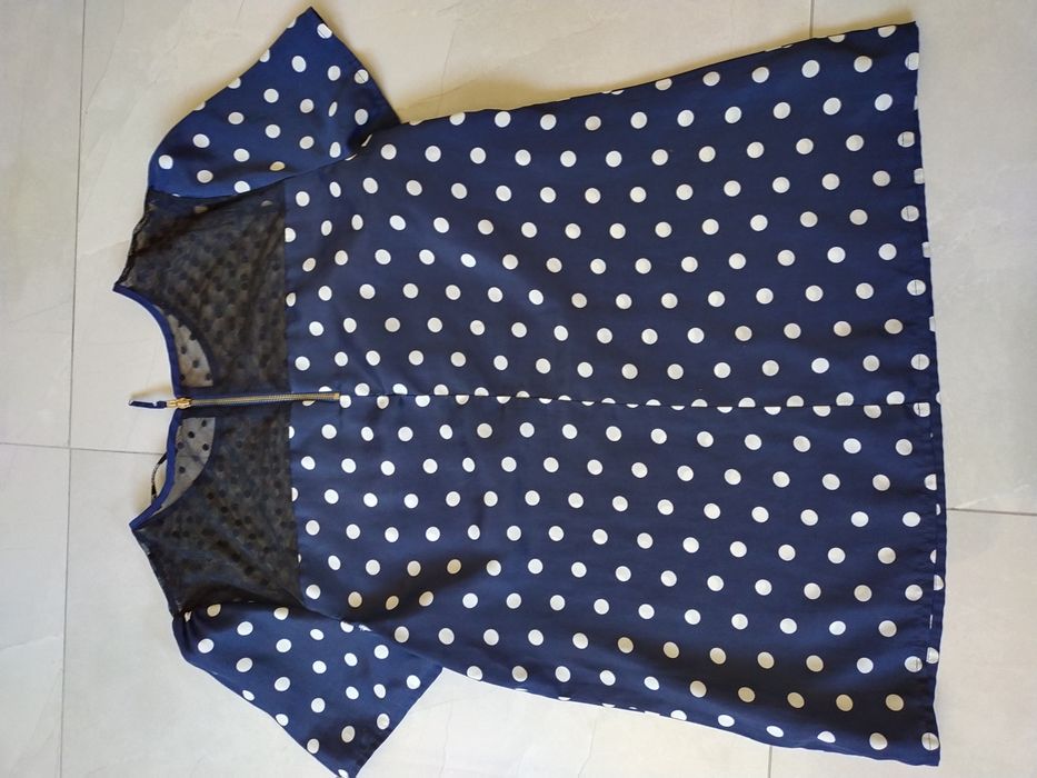 Elegancka bluzka w kropki 38
