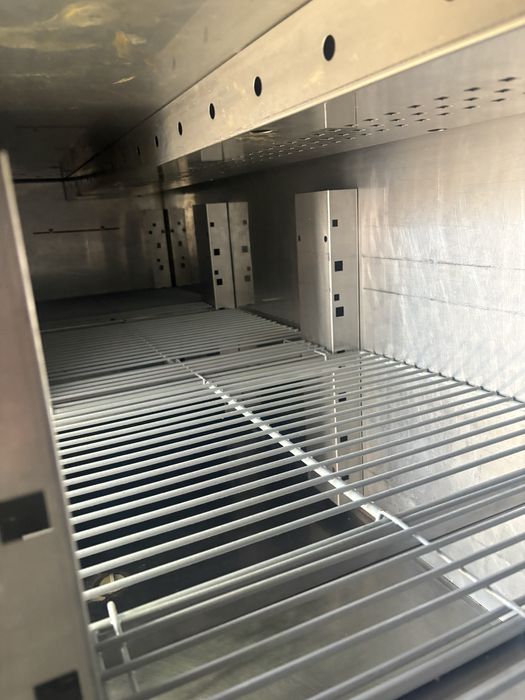 FRIGORÍFICO INDUSTRIAL 2,58M – PERFEITO ESTADO