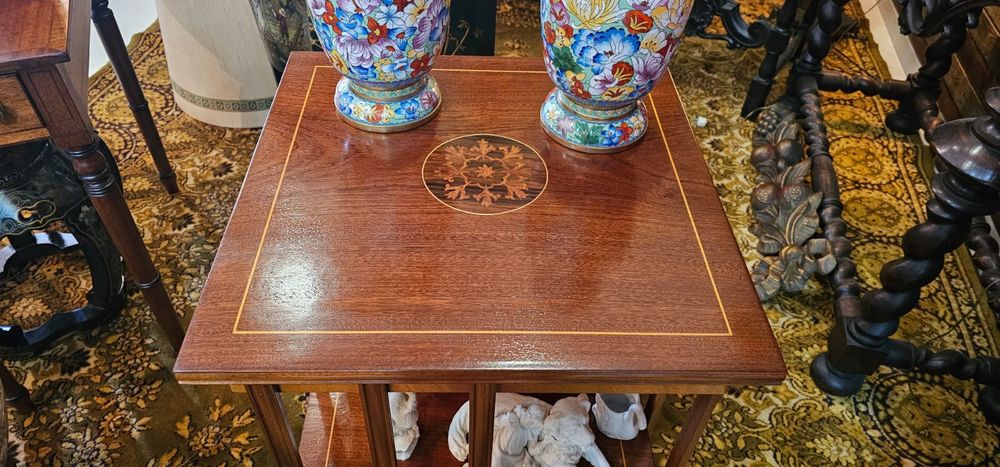 Estante\Mesa Giratória