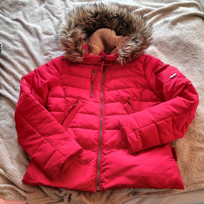 Czerwona kurtka puchowa Esprit rozm. 38