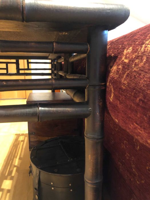 Mesa de madeira chinesa antiga