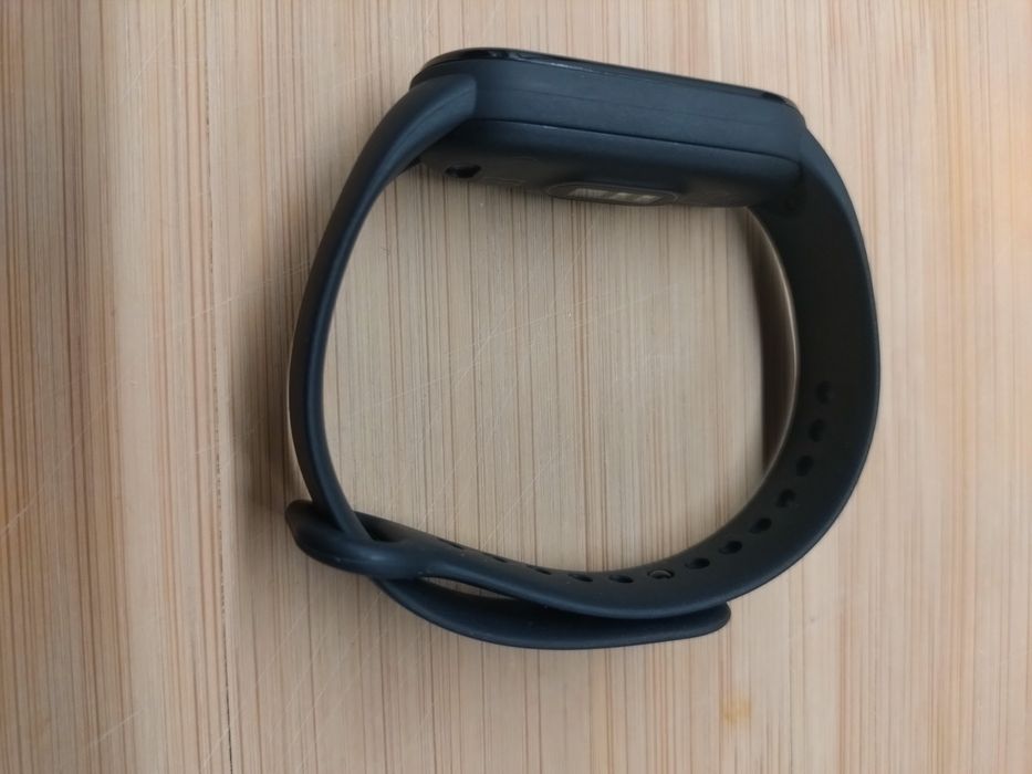 Xiaomi Mi Smart Band 6 jak nowy + oryginalny kabel do ładowania