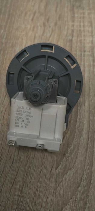 Pressostatos e bombas de drenagem para máquinas lavar louça