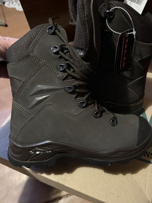 Талани  розмір 39 нові