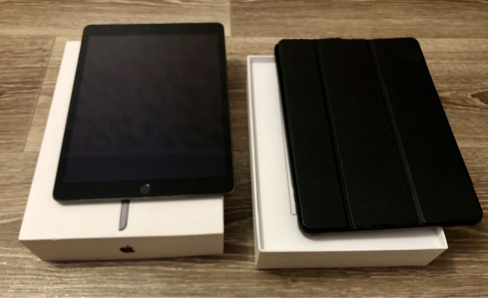 Apple iPad 8 Space Gray 10.2  2021  Wi-Fi