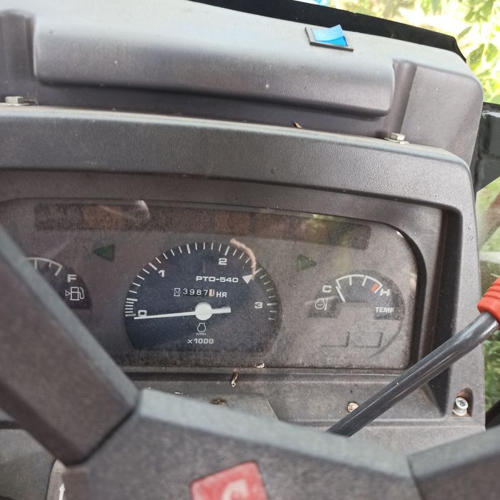 Kubota L3600, iseki