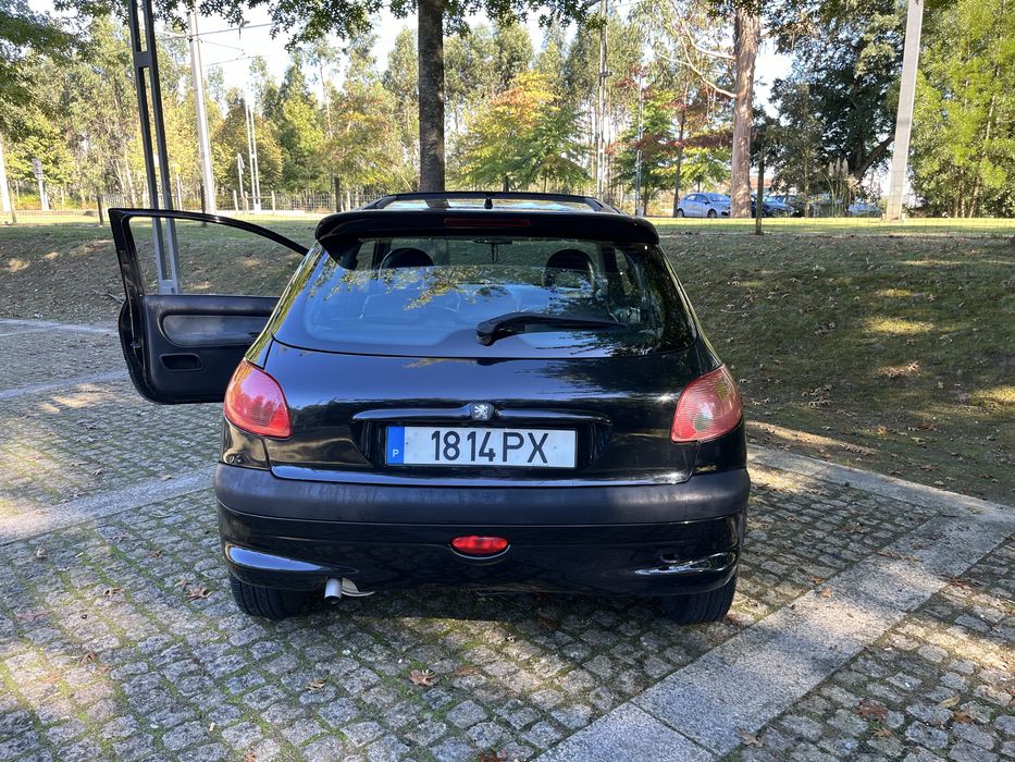 Pegeot 206  Ano 2000