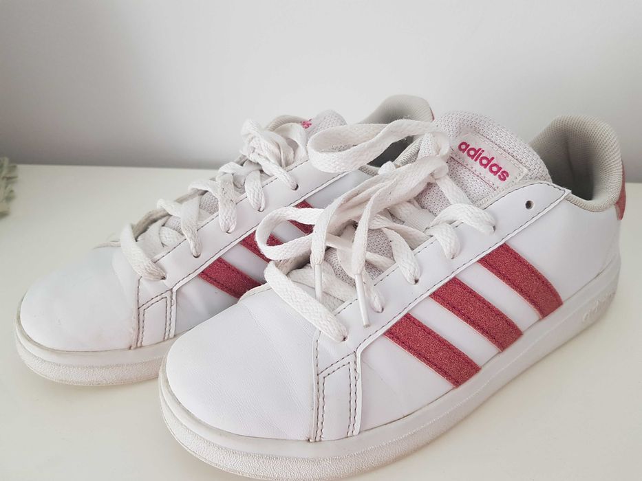 Adidas r.36 młodzieżowe GRAND COURT