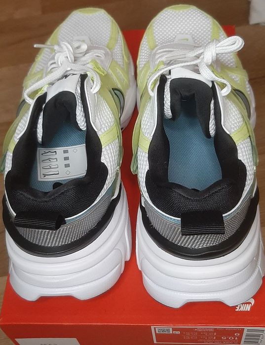 Оригінальні Nike V2K RUN 42.5